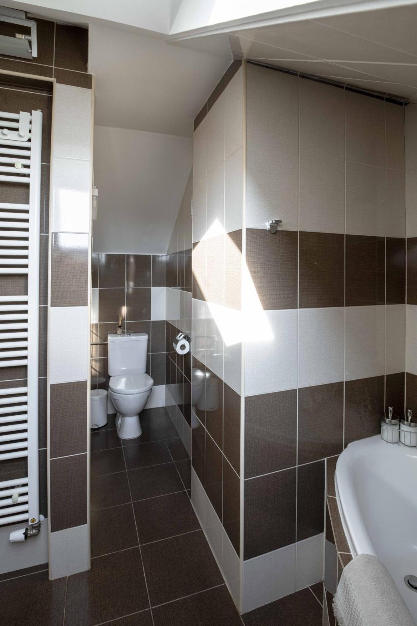 Apartment 150m² 4br Duplex Near Metro & Center Prag